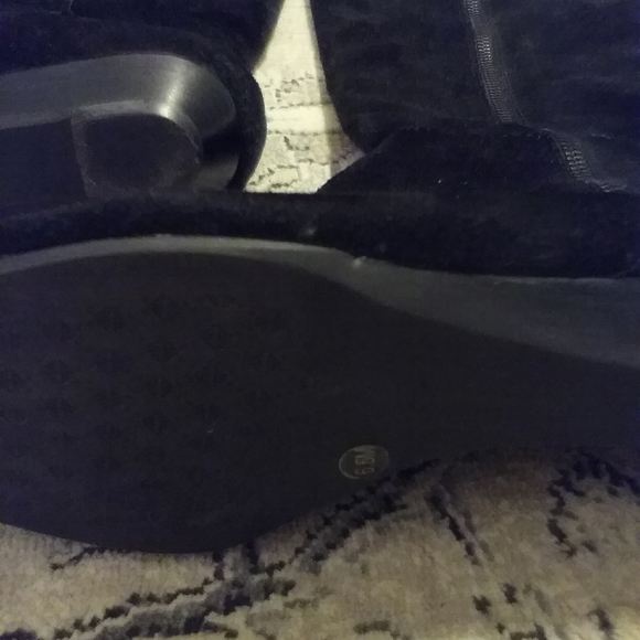 Antonio Melani Black Suede Boots - Picture 6 of 6